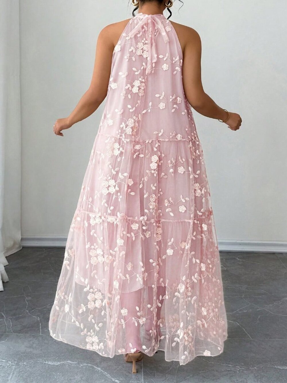 Pink Elegant Women's Plus Size Halter Dress - Picture 2 of 7